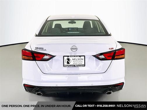 2025 Nissan Altima SR FWD