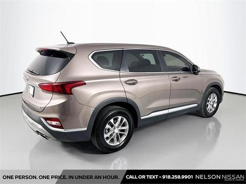 2019 Hyundai SANTA FE SE 2.4