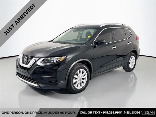 Magnetic Black Pearl 2020 Nissan Rogue S