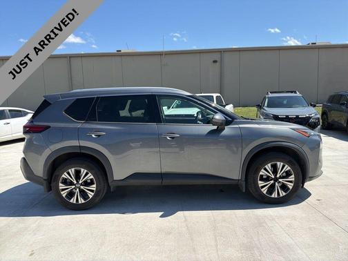 Gun Metallic 2021 Nissan Rogue SV