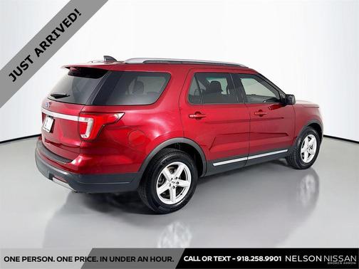 RUBY RED METALLIC TINTED CC 2019 Ford Explorer XLT