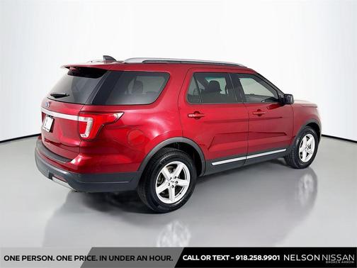 RUBY RED METALLIC TINTED CC 2019 Ford Explorer XLT