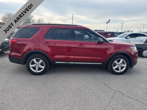 RUBY RED METALLIC TINTED CC 2019 Ford Explorer XLT