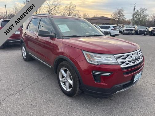 RUBY RED METALLIC TINTED CC 2019 Ford Explorer XLT
