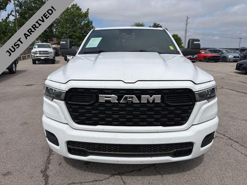 Bright White Clearcoat 2025 RAM 1500 Big Horn/Lone Star