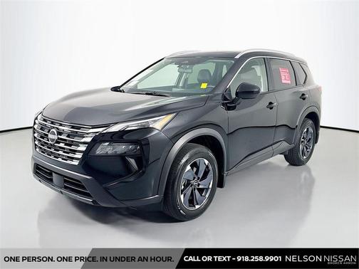 Super Black 2025 Nissan Rogue SV