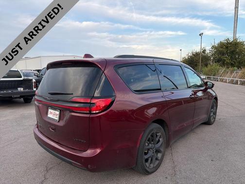 2022 Chrysler Pacifica Limited