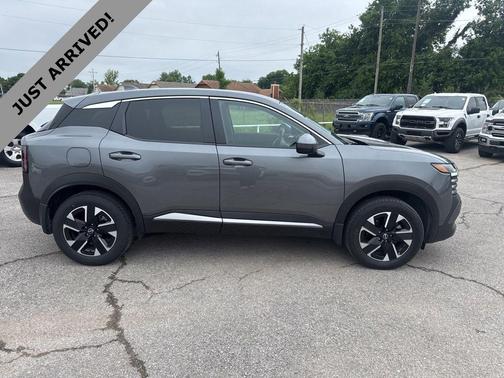 Gun Metallic 2025 Nissan Kicks SV