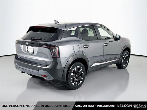 Gun Metallic 2025 Nissan Kicks SV