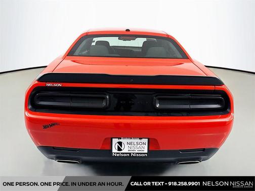 Go Mango 2023 Dodge Challenger SXT