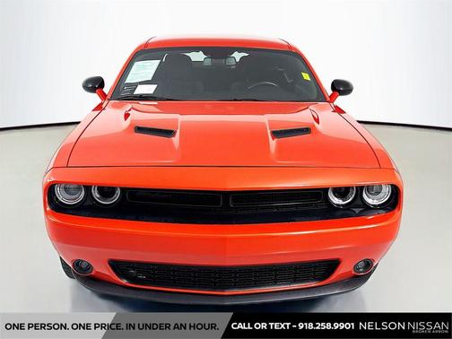Go Mango 2023 Dodge Challenger SXT