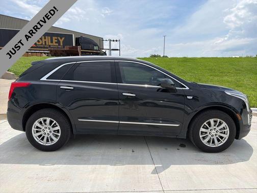 Stellar Black Metallic 2017 Cadillac XT5 Base