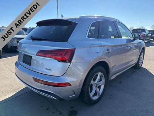 2022 Audi Q5 40 Premium