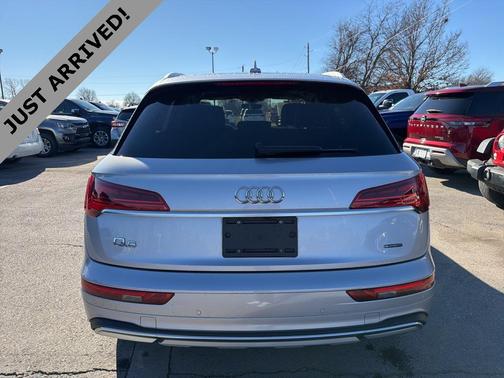 2022 Audi Q5 40 Premium