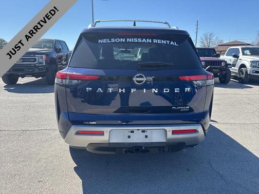 2022 Nissan Pathfinder Platinum 4WD