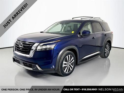 2022 Nissan Pathfinder Platinum 4WD