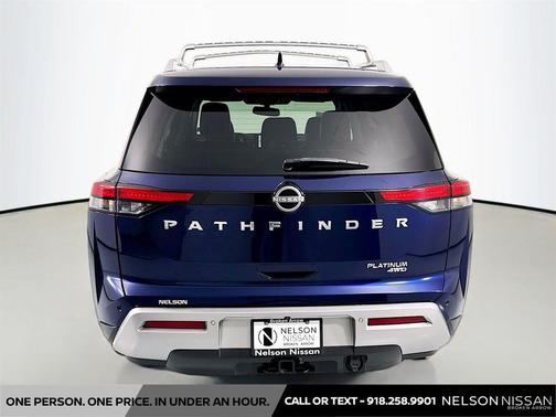 2022 Nissan Pathfinder Platinum 4WD