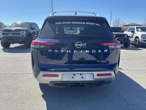 2022 Nissan Pathfinder Platinum 4WD