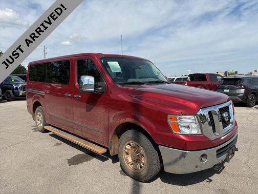 2021 Nissan NV Passenger NV3500 HD SL V8