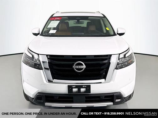 2025 Nissan Pathfinder Platinum 4WD