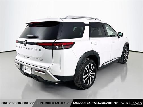 2025 Nissan Pathfinder Platinum 4WD