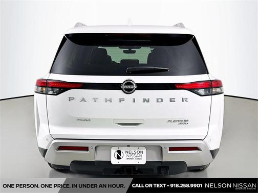 2025 Nissan Pathfinder Platinum 4WD