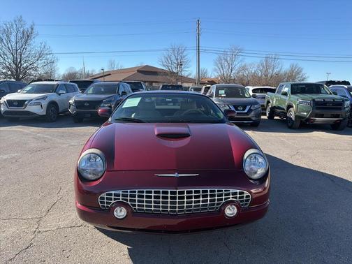 2004 Ford Thunderbird Base