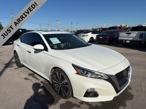 2020 Nissan Altima Platinum FWD