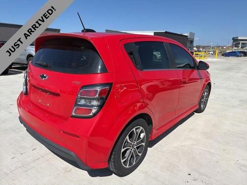 2020 Chevrolet Sonic FWD Hatchback LT 5-Door