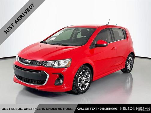 2020 Chevrolet Sonic FWD Hatchback LT 5-Door