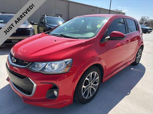 2020 Chevrolet Sonic FWD Hatchback LT 5-Door