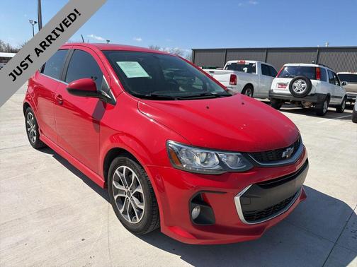 2020 Chevrolet Sonic FWD Hatchback LT 5-Door