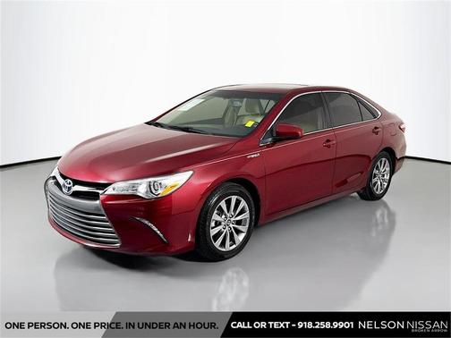 2016 Toyota Camry Hybrid XLE