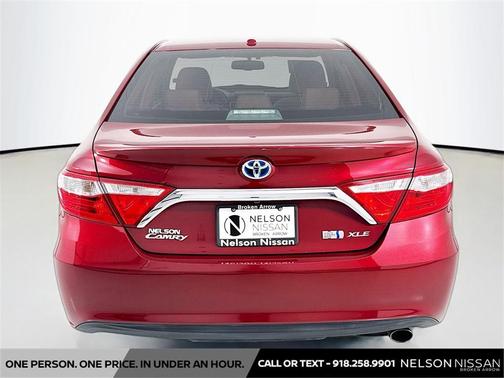 2016 Toyota Camry Hybrid XLE