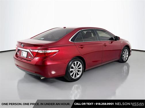 2016 Toyota Camry Hybrid XLE