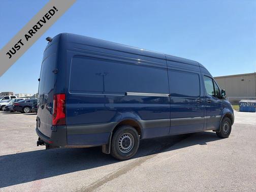 2024 Mercedes-Benz Sprinter 2500 Cargo 170 WB