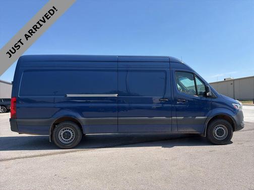 2024 Mercedes-Benz Sprinter 2500 Cargo 170 WB
