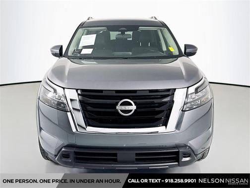 2025 Nissan Pathfinder SV FWD