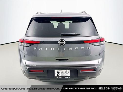2025 Nissan Pathfinder SV FWD