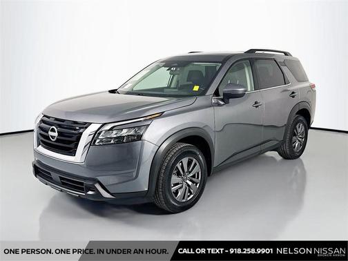 2025 Nissan Pathfinder SV FWD