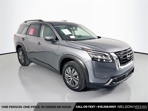 2025 Nissan Pathfinder SV FWD