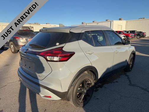 2021 Nissan Kicks SV