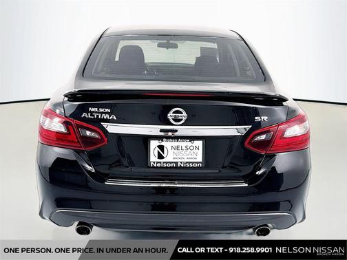Super Black 2017 Nissan Altima 2.5 SR