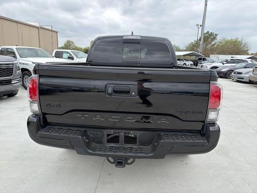 Midnight Black Metallic 2018 Toyota Tacoma TRD Pro