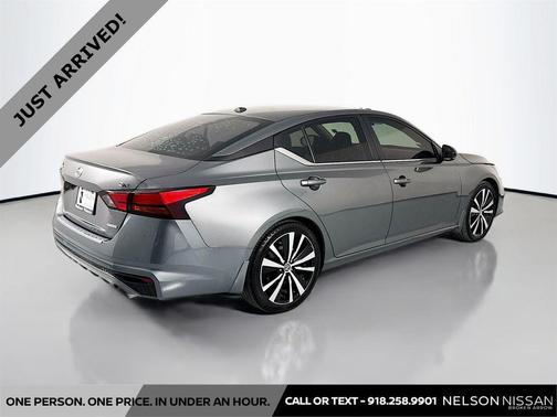 2022 Nissan Altima SR VC-Turbo FWD