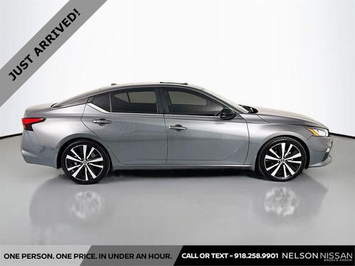 2022 Nissan Altima SR VC-Turbo FWD