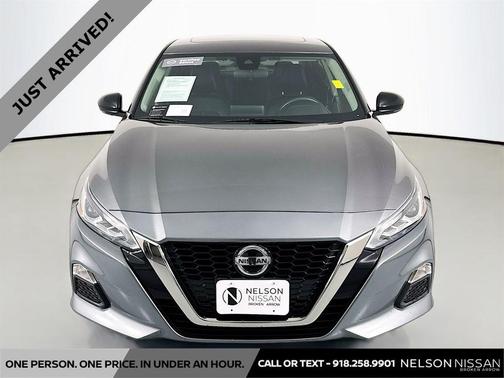 2022 Nissan Altima SR VC-Turbo FWD