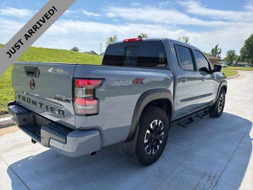 Boulder Gray Pearl 2024 Nissan Frontier PRO-4X