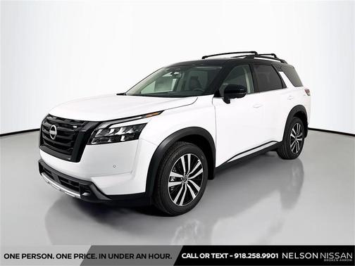 2025 Nissan Pathfinder Platinum 4WD