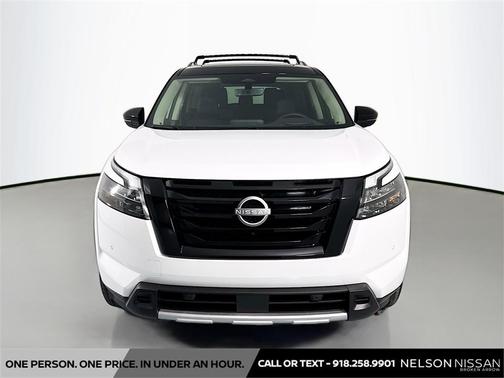 2025 Nissan Pathfinder Platinum 4WD